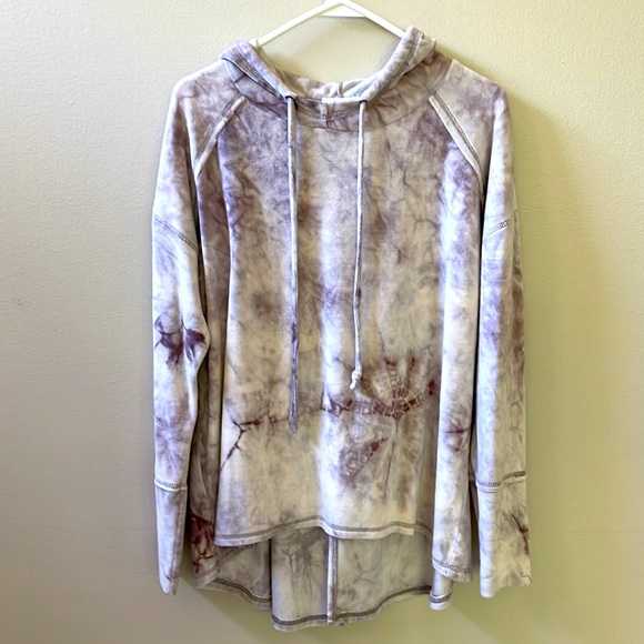 Skylar & Jade Long Sleeve Velvety Pullover Hooded Tie-Die Sweatshirt Sz M - Picture 3 of 13